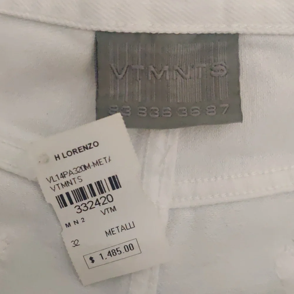 Vetements vtmnts five